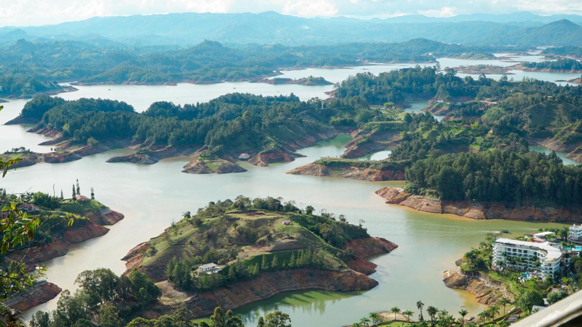Viajero Guatape Hostel & Lake Club Экстерьер фото