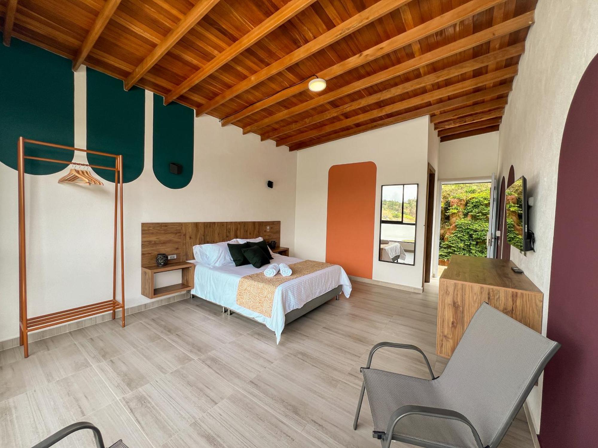 Viajero Guatape Hostel & Lake Club Номер фото