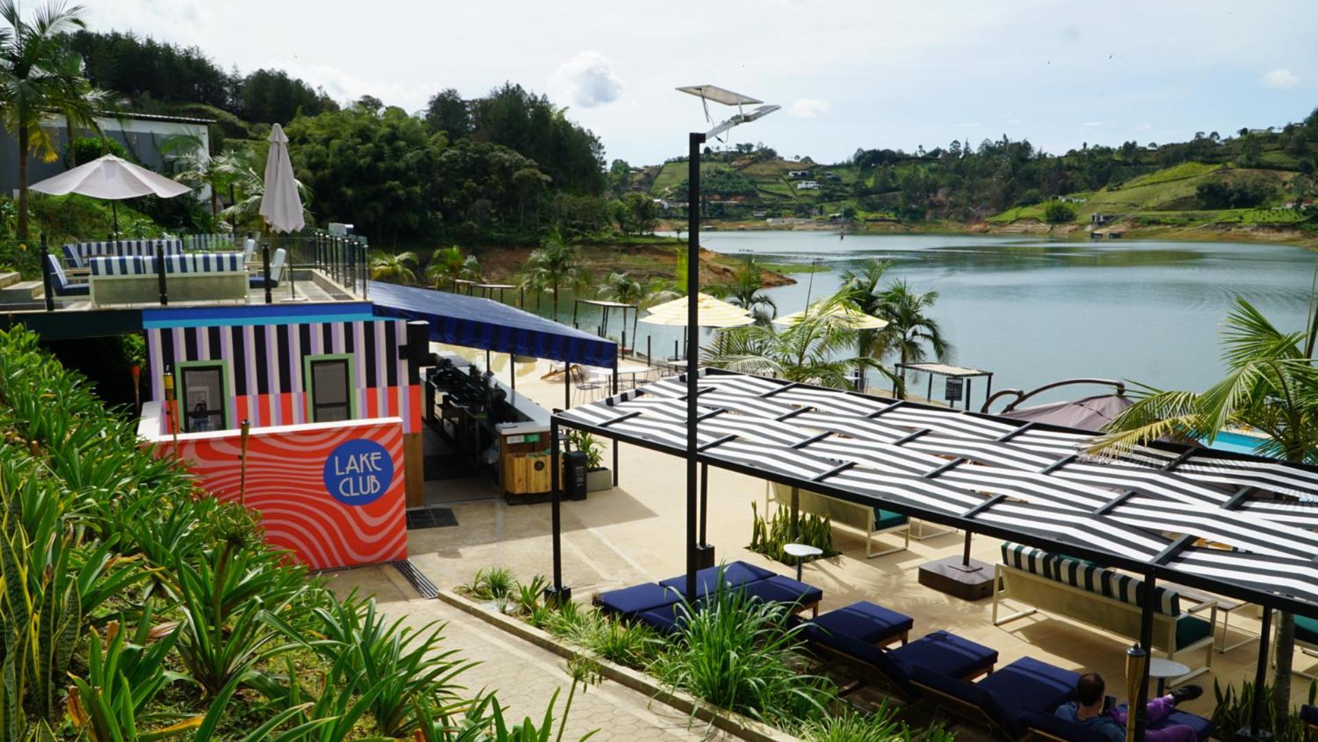 Viajero Guatape Hostel & Lake Club Экстерьер фото